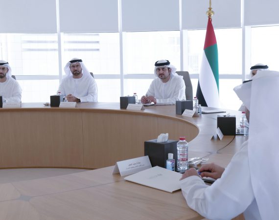 Maktoum bin Mohammed announces listing of 10 government and state-owned companies on Dubai Financial Market