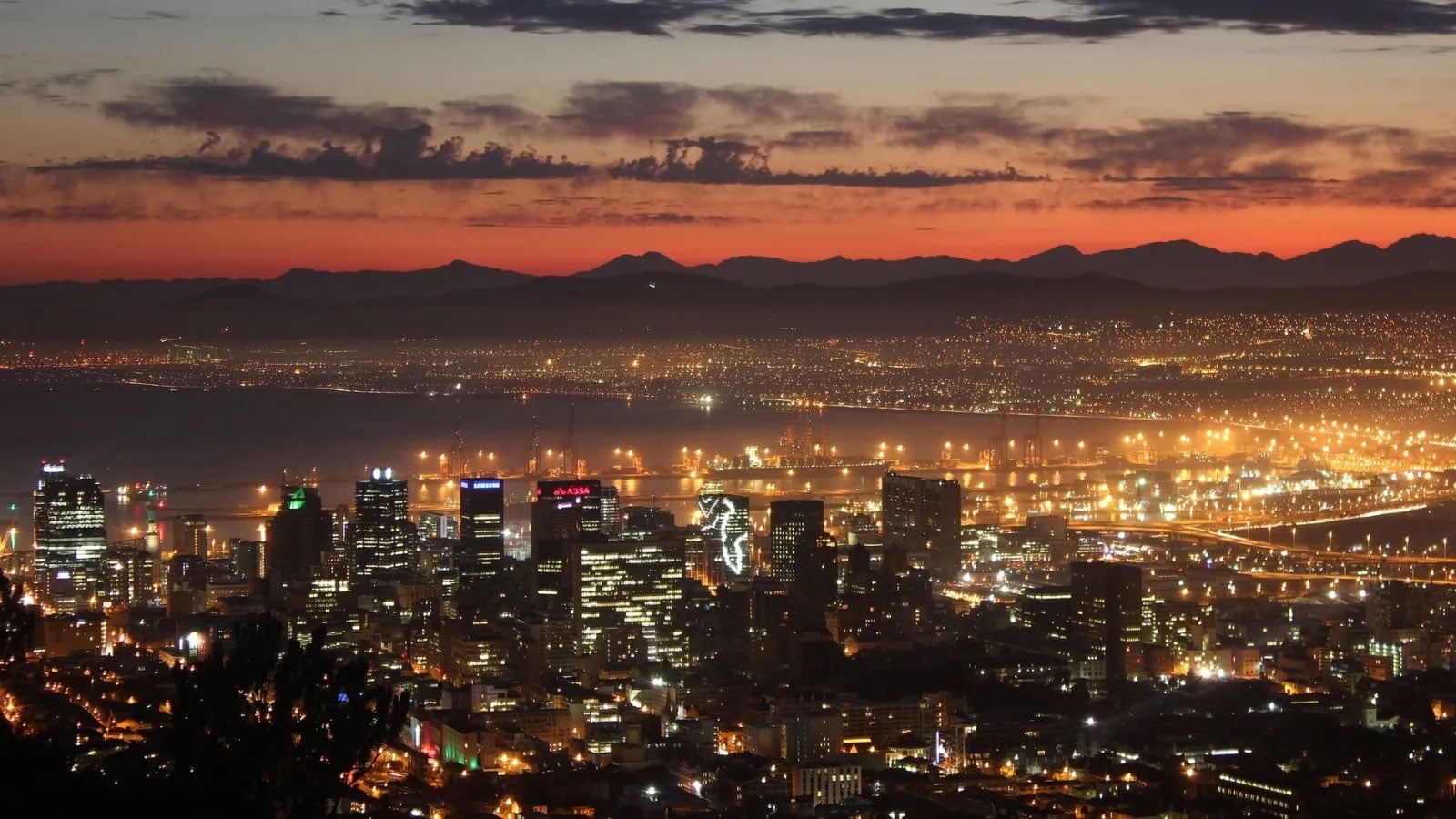 Dubai Chambers Discusses Expanding Trade and Investment Opportunities with Western Cape in South Africa