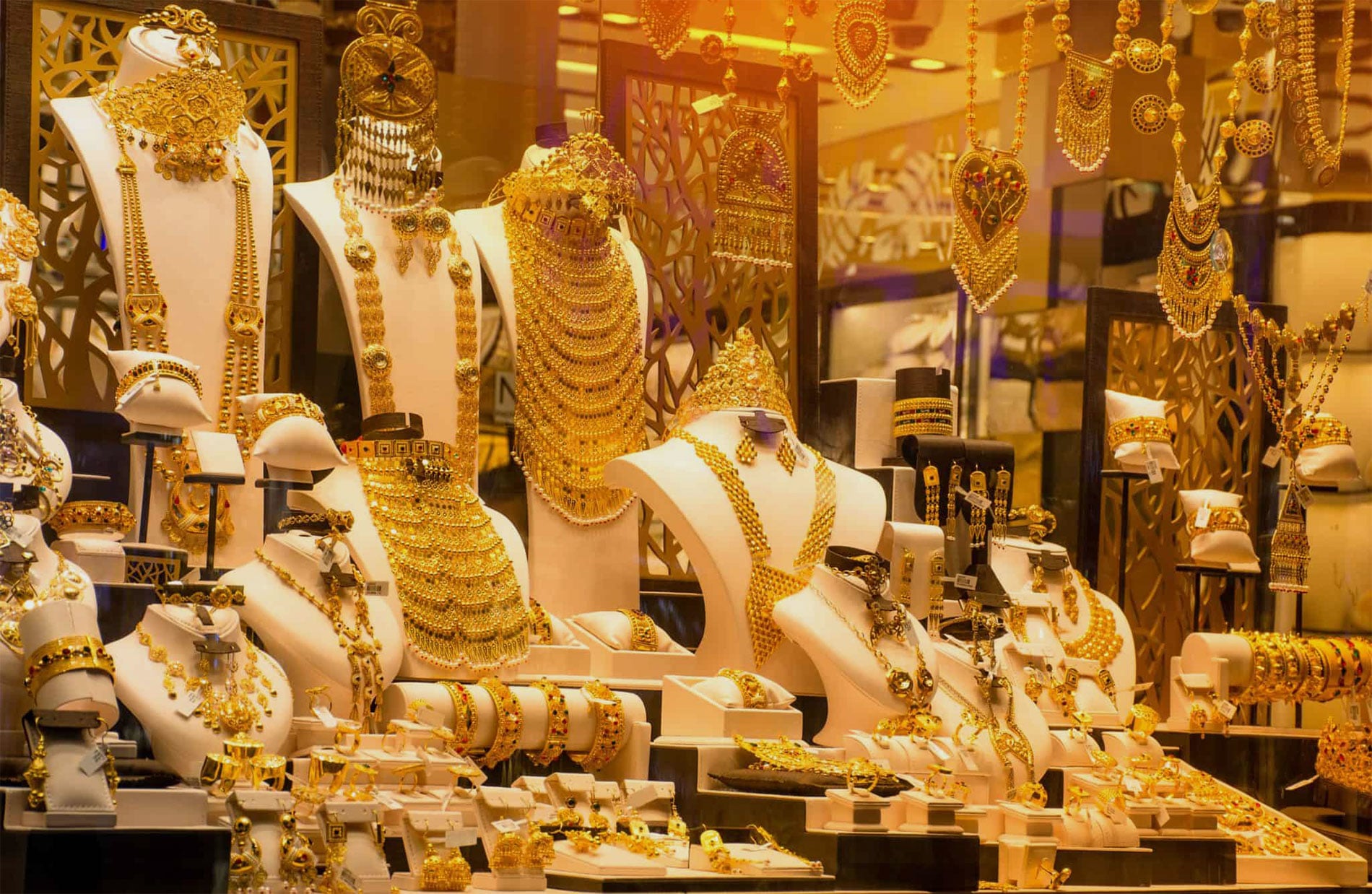 Gold and Silver Prices Rise in the UAE at the End of the Trading Week